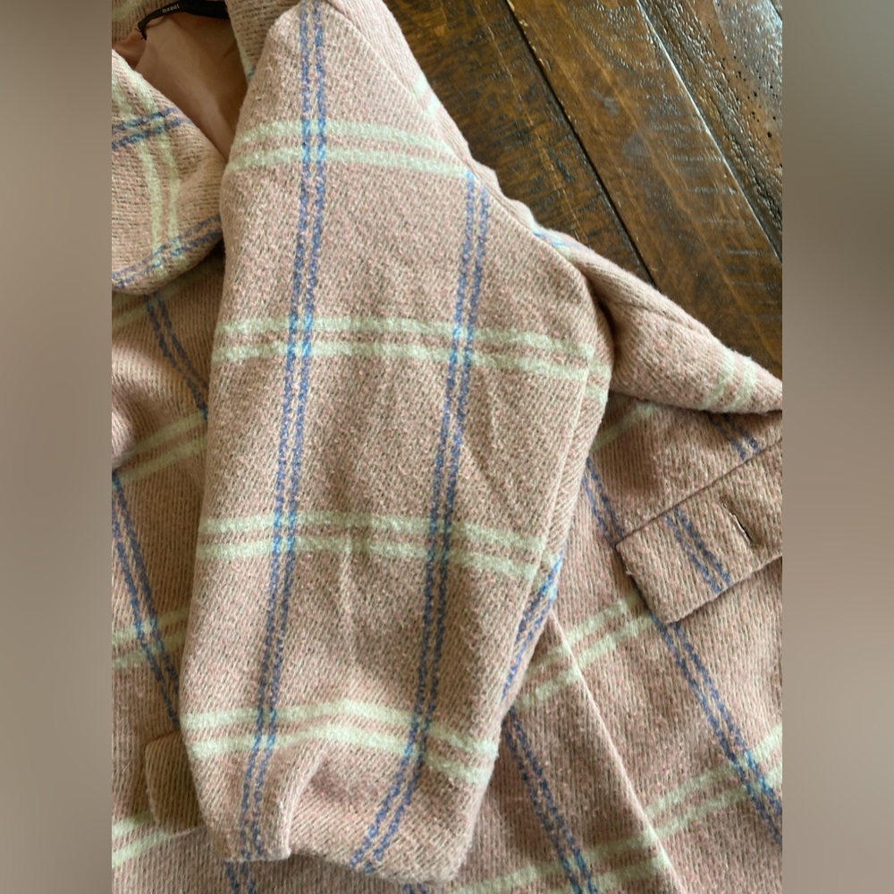 Pink jacket - Picture 2 of 3